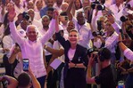 Ricardo de los Santos asume dirección de campaña de Carolina Mejía y pide defenderla con argumentos