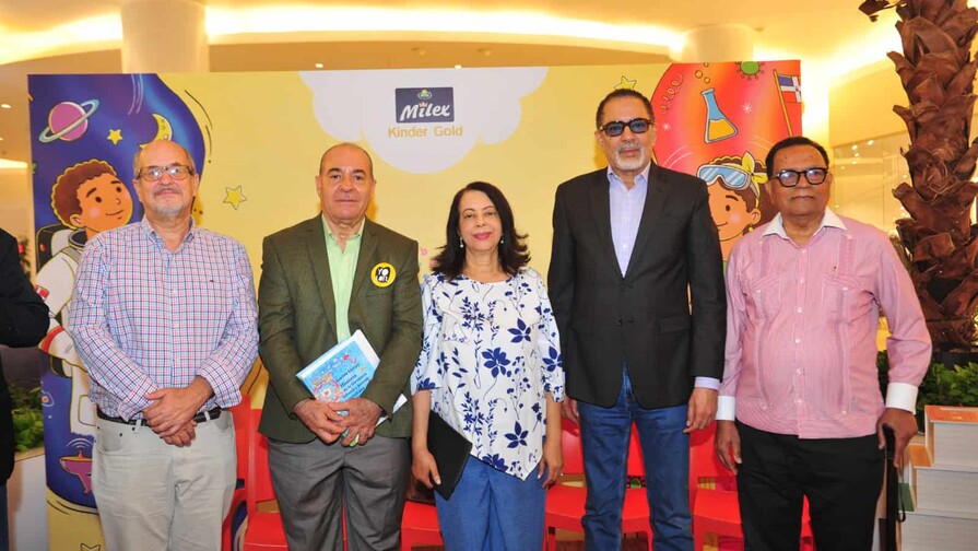 Avelino Stanley presenta su libro sobre literatura infantil dominicana