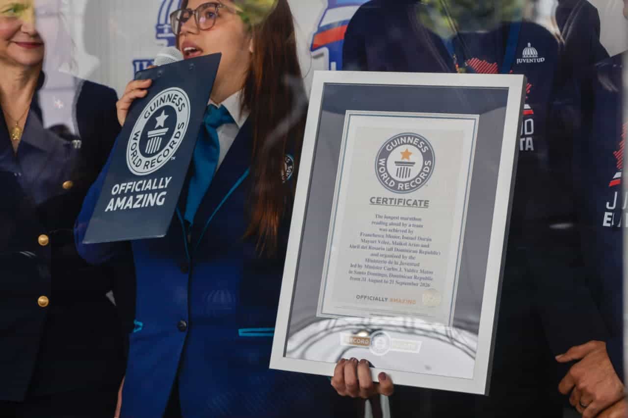 República Dominicana logró recuperar el Récord Guiness de lectura en voz alta.