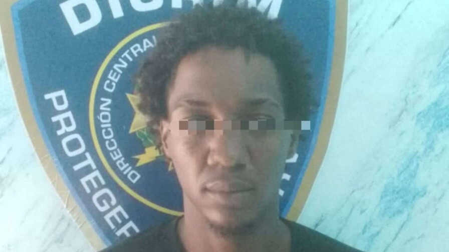 Apresan a joven por robo de un teléfono celular a un menor en Santo Domingo Norte