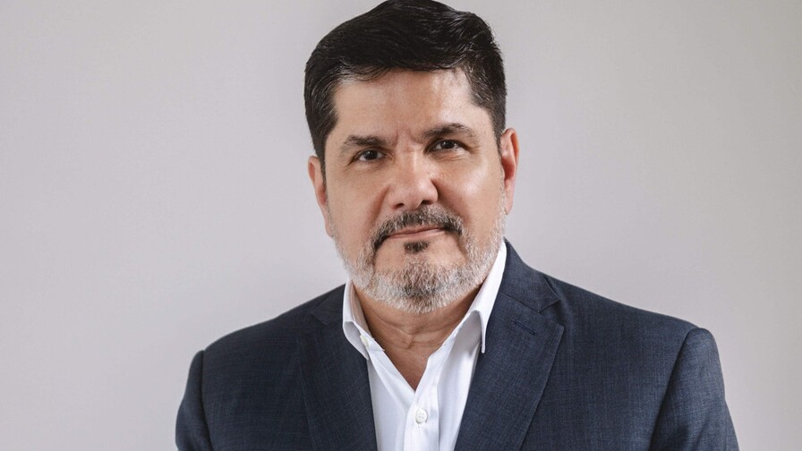Samuel Martínez presentará “Declara tu independencia” en la Feria Internacional del Libro