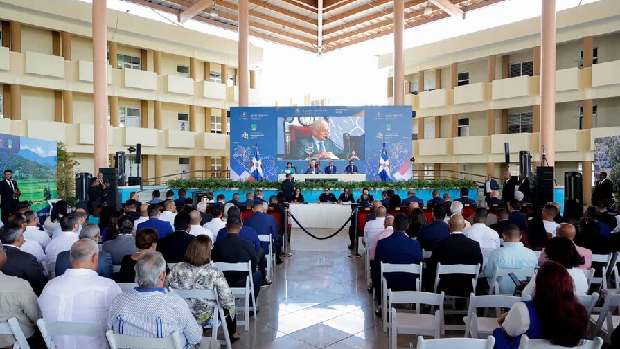Senado aprueba proyecto que prohíbe importar mercancías producidas mediante trabajo forzoso