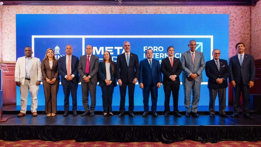Gobierno juramenta en Nueva York el comité de la diáspora para Meta RD 2036