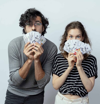 Cinco perfiles financieros que marcan el futuro de una pareja
