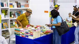 Visitantes y libreros cuentan sus experiencias y expectativas de la Feria del Libro 2026