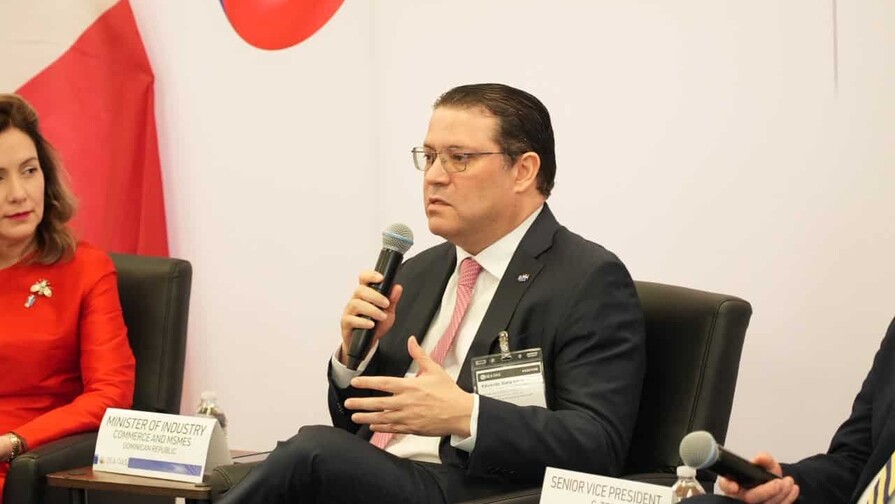 Sanz Lovatón plantea ante la OEA ampliar el uso de inteligencia artificial en las mipymes