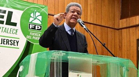 Leonel Fernández rechaza sugerencia de eliminar el voto de los dominicanos en el exterior