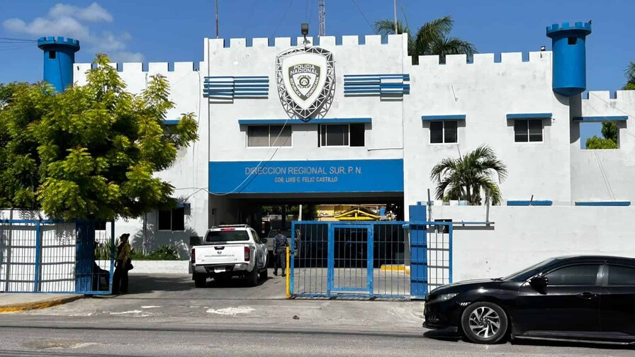 Homicidios, robos y prófugos: los casos pendientes de la Policía en Barahona y Bahoruco Homicidios, robos y prófugos: los casos pendientes de la Policía en Barahona y Bahoruco