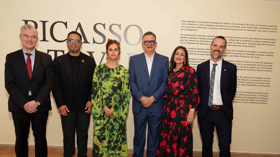 Dos maestros, un lenguaje en Picasso & Tovar: acciones morfológicas” Dos maestros, un lenguaje en Picasso & Tovar: acciones morfológicas”