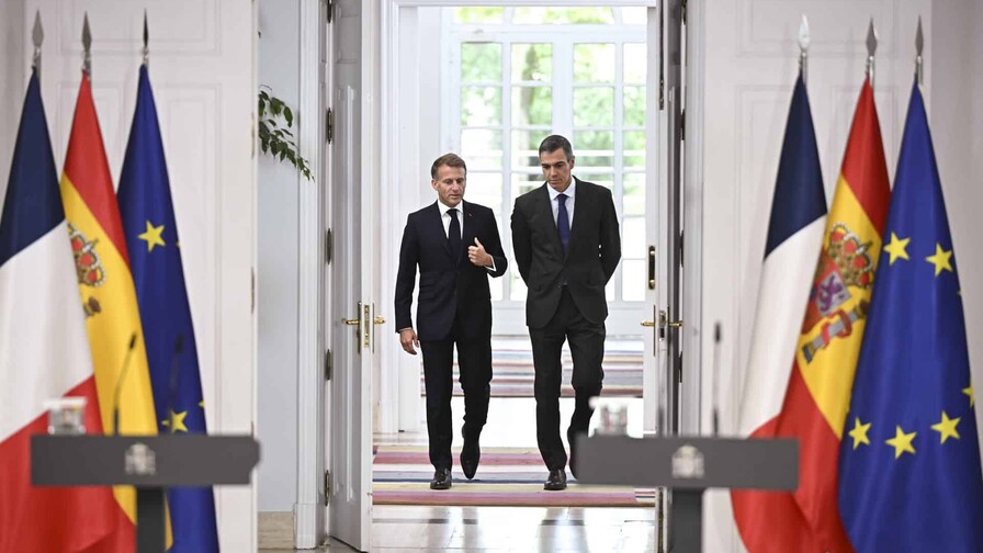 Macron defiende ante Sánchez soluciones firmes de protección de las fronteras comunes