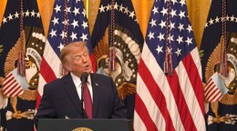 Trump atribuye a fake news el revuelo por sus palabras sobre destrucción de Los Ángeles