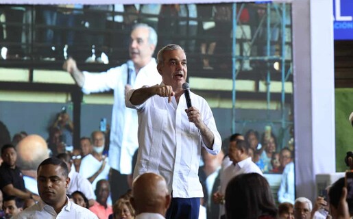 Abinader reitera advertencia a prófugos: “Entréguense ahora que les damos la oportunidad”