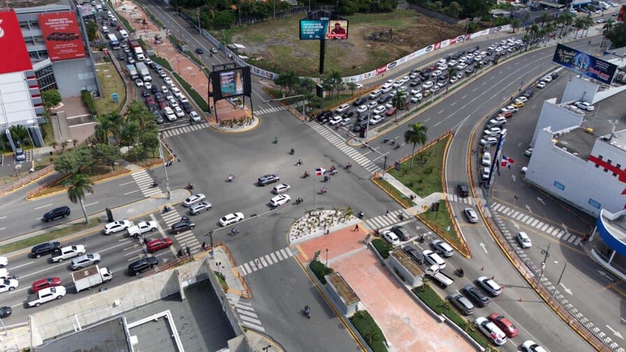 6.7 millones de personas  se mueven cada día en el Gran Santo Domingo, según estudio del Intrant