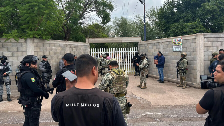 El ataque en una escuela del norte de México deja a la subdirectora muerta y tres heridos