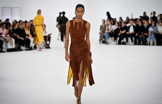 Hermès suaviza en París el cuero para el verano de 2027