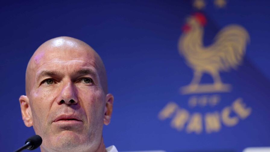 Italia amarga con un empate, el histórico estreno de Zidane en Francia
