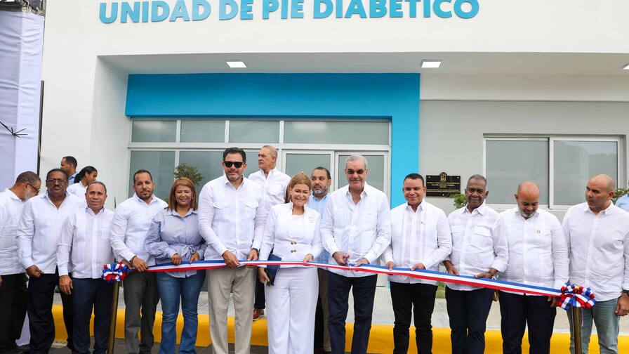 Abinader inaugura unidades de Hemodiálisis y Pie Diabético en San José de Ocoa Abinader inaugura unidades de Hemodiálisis y Pie Diabético en San José de Ocoa