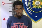Hombre buscado por robo agravado se entrega a la Policía en La Vega