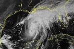 Más de 16,000 electricistas de Florida se preparan para el huracán Isaías en EE. UU. Más de 16,000 electricistas de Florida se preparan para el huracán Isaías en EE. UU.