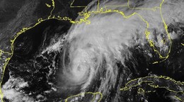 Florida desplegará más de 12,000 oficiales ante el impacto del huracán Isaías en EE. UU.