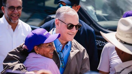 Gonzalo Castillo recorre 11 comunidades en Monte Plata y aboga por más oportunidades para residentes