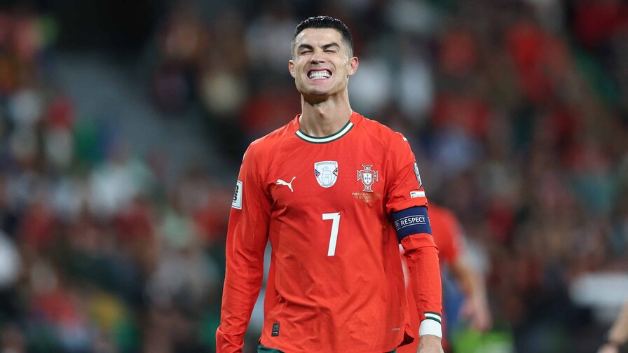La Federación Portuguesa suspende a Cristiano Ronaldo y abre proceso disciplinario La Federación Portuguesa suspende a Cristiano Ronaldo y abre proceso disciplinario