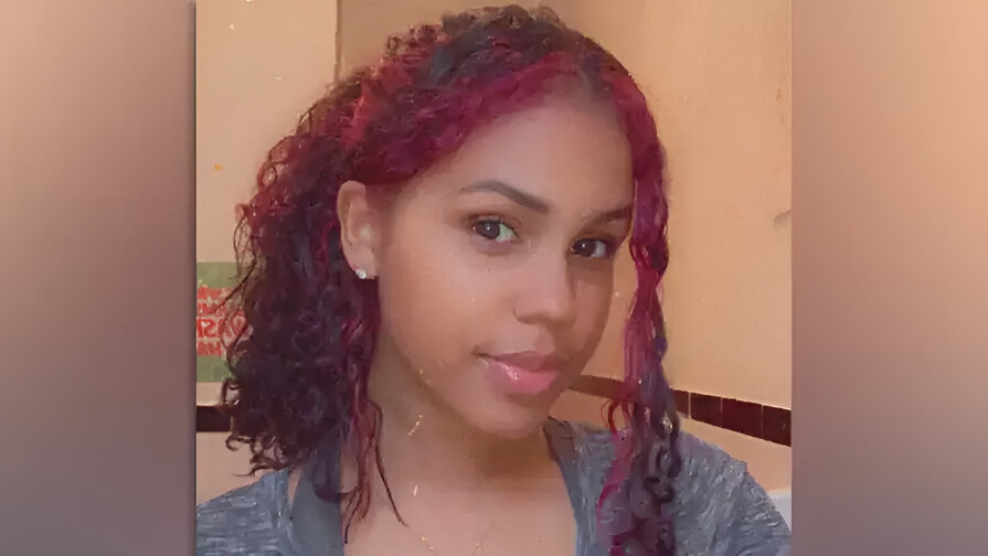 Entre velas y globos morados, El Bronx recuerda a la dominicana Nathaly Ramírez