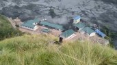 Inundación en Nepal arrastra decenas de casas y deja cinco desaparecidos