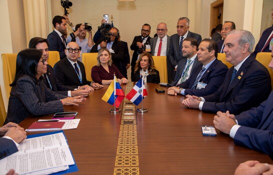 Abinader y Delcy Rodríguez conversan en Roma en medio del acercamiento entre RD y Venezuela