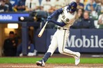 El pitcheo de Milwaukee neutraliza a los Dodgers y ganan el primero de la serie