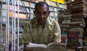 Alberto Pichardo: Yo comencé vendiendo revistas y llegué a tener una librería grandísima”