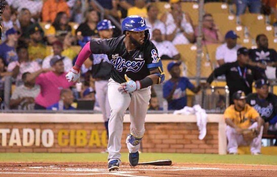 Mel Rojas Jr. es símbolo azul en la batería de veteranos del Licey