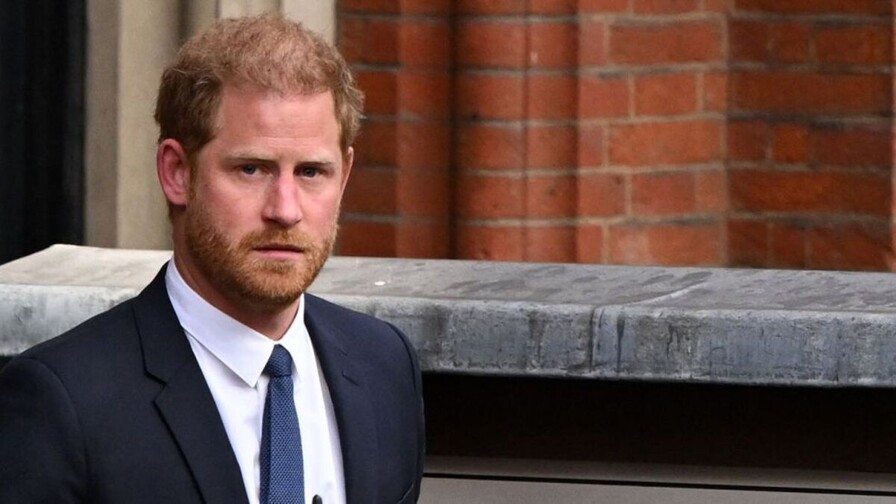 El príncipe Harry revela que sufrió depresión tras alejarse de la familia real británica