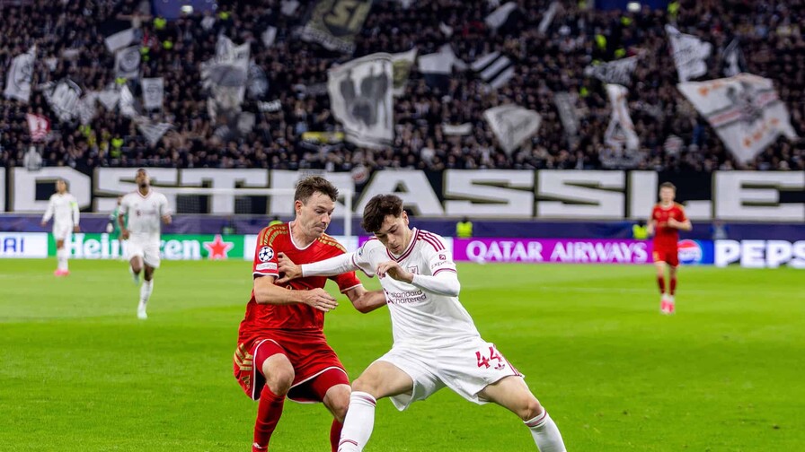 El Liverpool se pasea en Austria con exhibición de Barcola y gol de Araújo