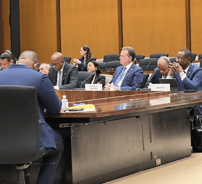 El canciller dominicano Víctor -Ito- Bisonó participó en la reunión en representación del Gobierno dominicano.