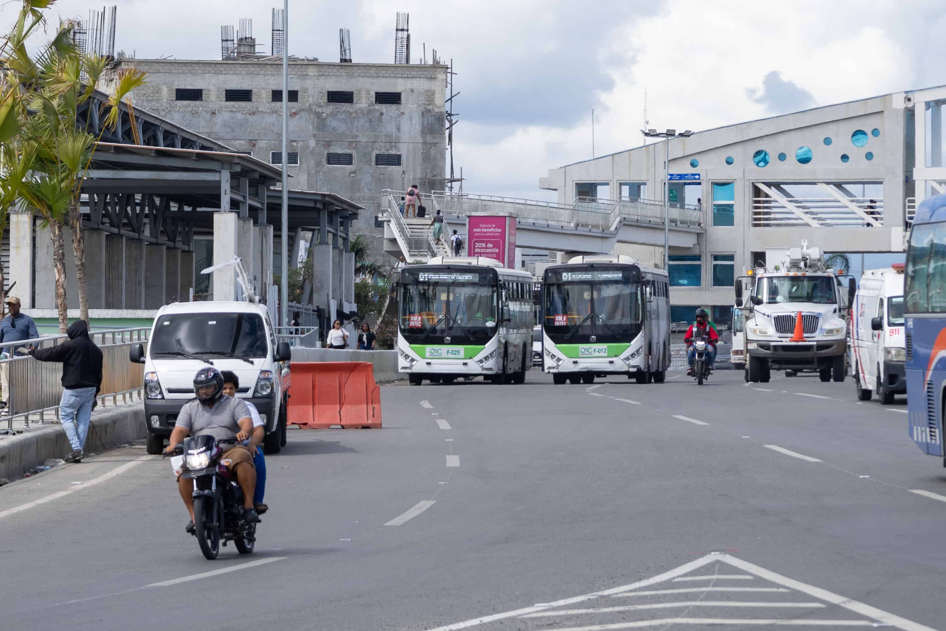 Autobuses del corredor Núñez de Cáceres.