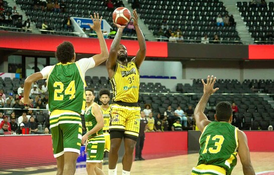 Club Rafael Barias se impone a San Carlos y lo despide del TBS Distrito 2026