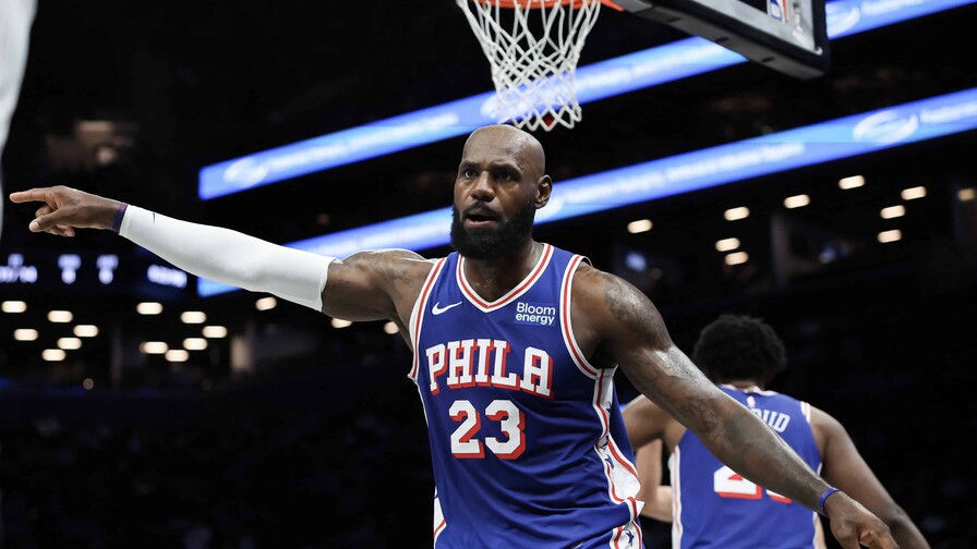 LeBron James, al mando del último súper equipo de la NBA