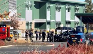Mueren tres niños y un profesor en tiroteo en escuela de Oregon, en EE. UU.
