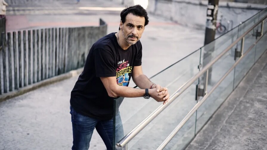 La esclerosis múltiple alejó a Igor Yebra de la danza, pero transformó su vida La esclerosis múltiple alejó a Igor Yebra de la danza, pero transformó su vida