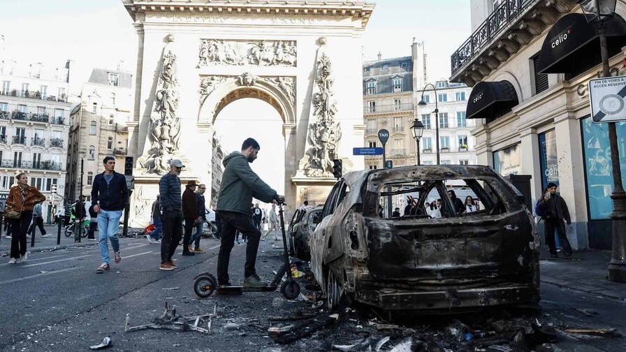 Macron dará un discurso esta noche ante la gravedad de la crisis por las protestas