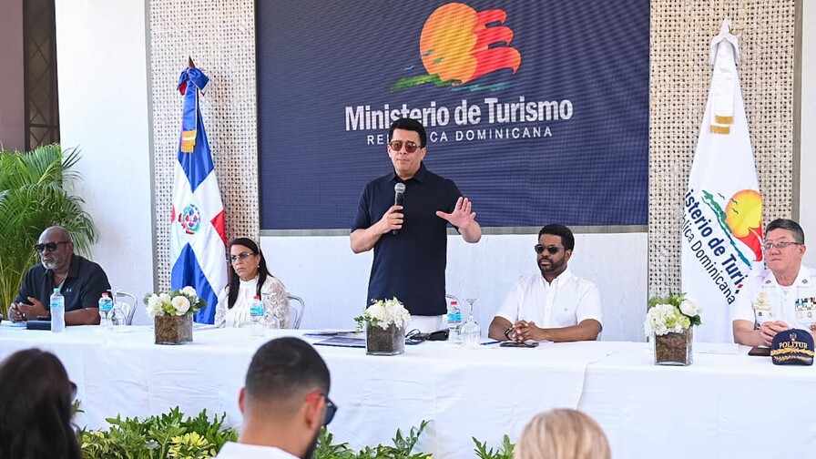Turismo invierte RD$76.5 millones en remozamiento de tres parques y una iglesia en Boca Chica