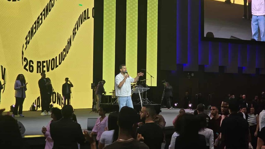 Pastor llama a acompañar a los jóvenes ante la ansiedad y la incertidumbre Pastor llama a acompañar a los jóvenes ante la ansiedad y la incertidumbre