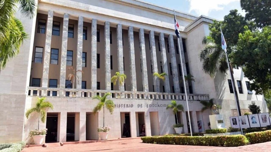 Minerd afirma completó el pago retroactivo al 99.29 % de los docentes evaluados Minerd afirma completó el pago retroactivo al 99.29 % de los docentes evaluados
