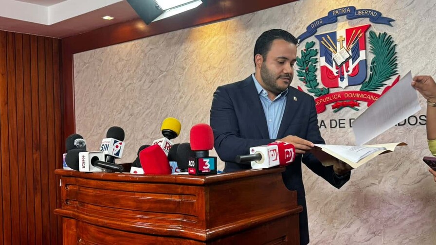 Comisión que reformará seguridad social revisa el proyecto que eleva pensiones al 70 % del salario