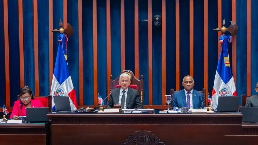 Los senadores aprueban de urgencia que nuevo Código Penal se aplique a empresas en el 2028