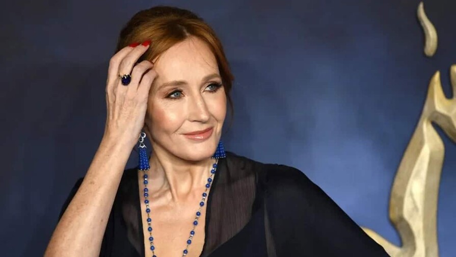 JK Rowling dice que seguirá defendiendo su opinión sobre activismo trans pese a amenazas