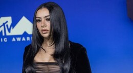 Charli XCX aparecerá en la nueva película de Scorsese con DiCaprio y Jennifer Lawrence