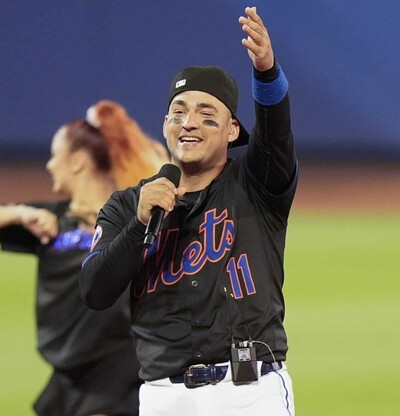 De las Grandes Ligas a los escenarios: José “Candelita” Iglesias estrena “Tu Cintura”