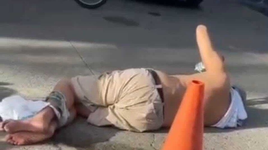 Ciudadano alemán atado de pies y manos cae de vehículo en marcha en Puerto Plata
